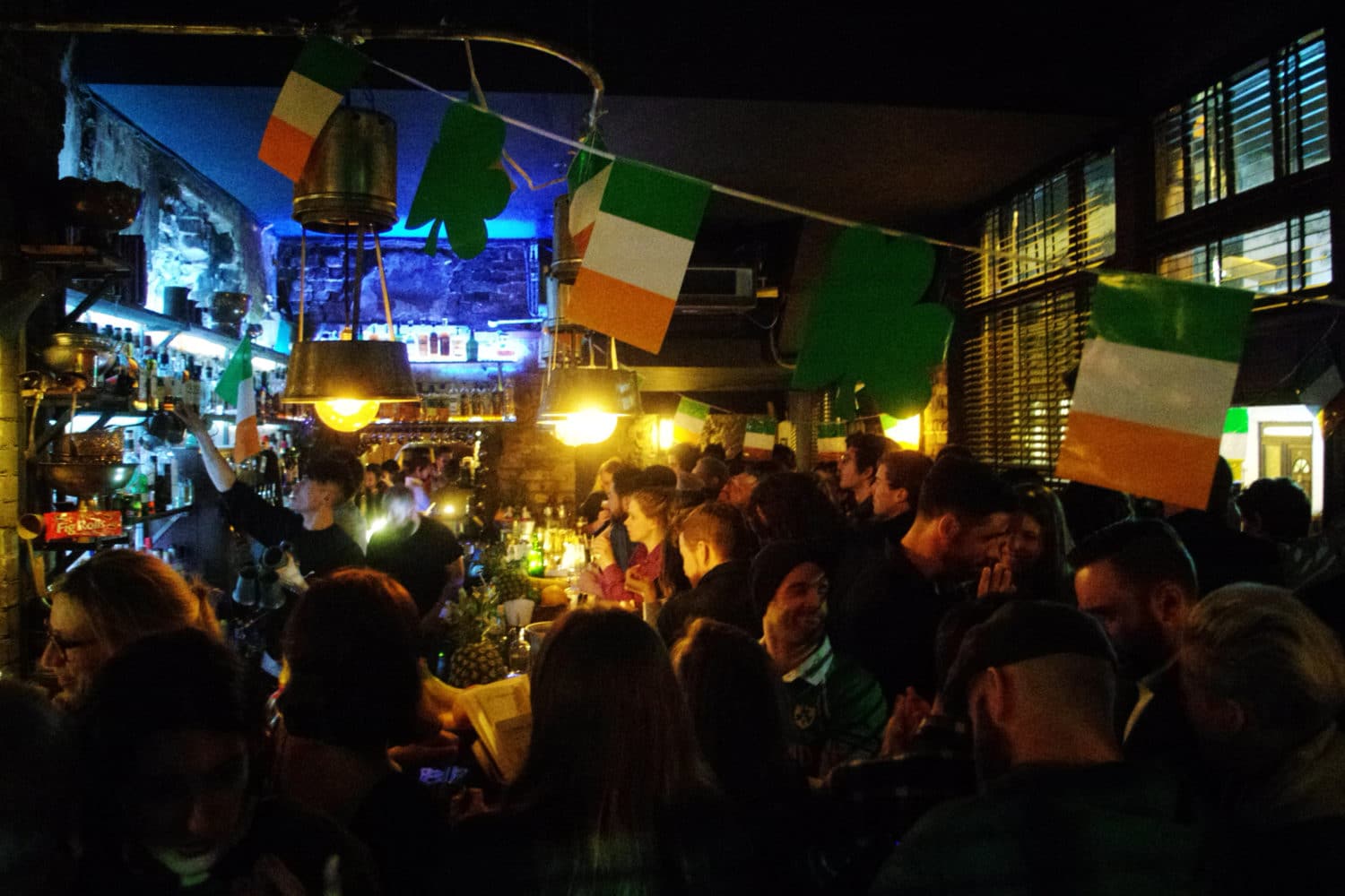thesuntavern-St Patricks Day-2016-poitin-and-whiskey-bar-london-cocktail-bar-bethnalgreen-small-37